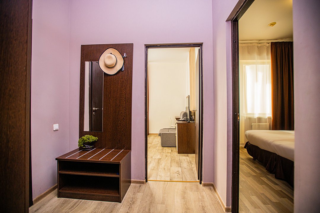 203 Апартаменты 6-местные 2-комнатные