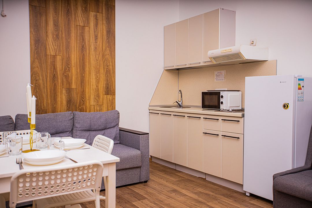 Апартаменты 7-местные 2-комнатные (с кухней и видом на море, 403, 404, 503, 504)