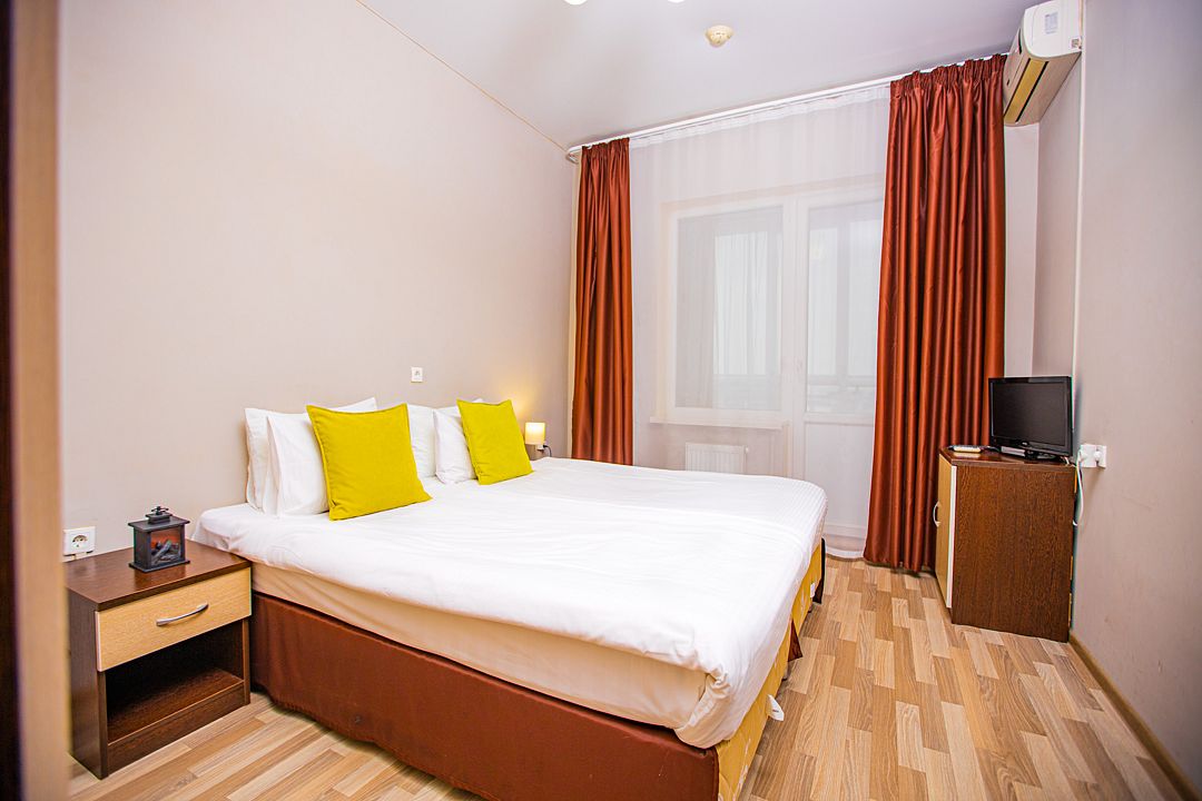 Апартаменты 7-местные 2-комнатные (с кухней и видом на море, 403, 404, 503, 504)