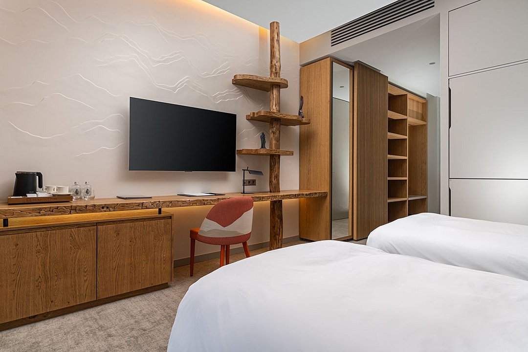 Делюкс Семейный 4-местный TWIN (вид на озеро)