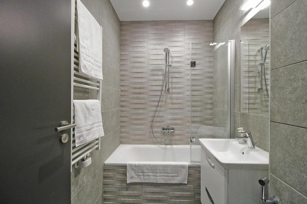 Апартаменты 2-местный 2-комнатный (с балконом)