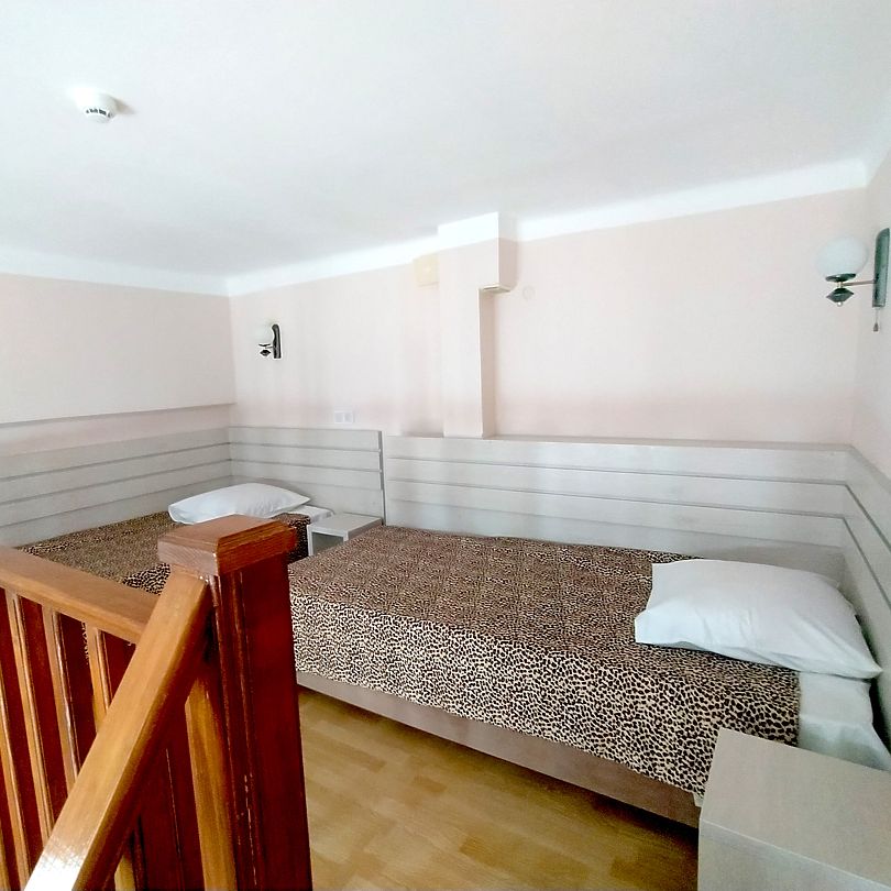 ПК 2-местный 2-уровневый (односпальные кровати, с диваном, №6)