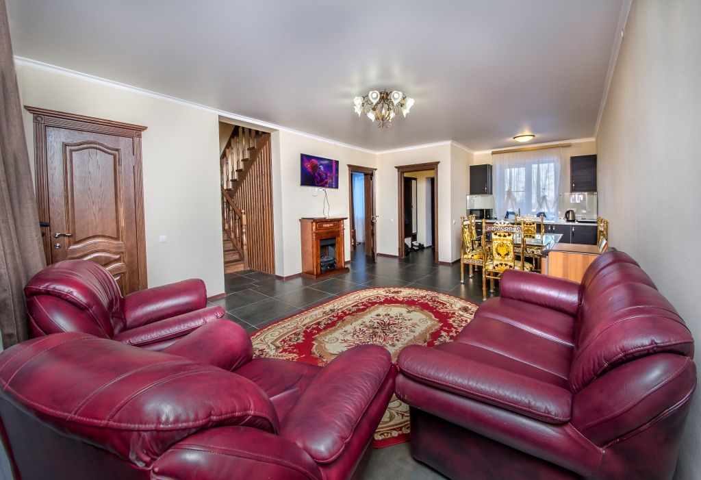 Гостевой домик 6-местный 3-комнатный 2-этажный