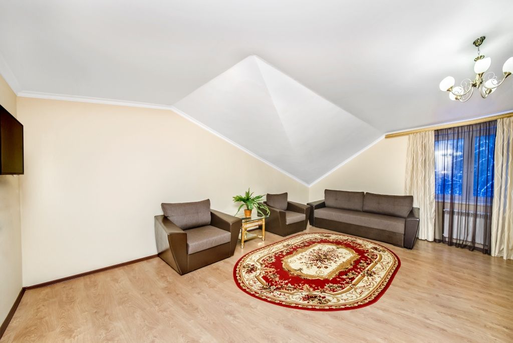 Гостевой домик 6-местный 3-комнатный 2-этажный