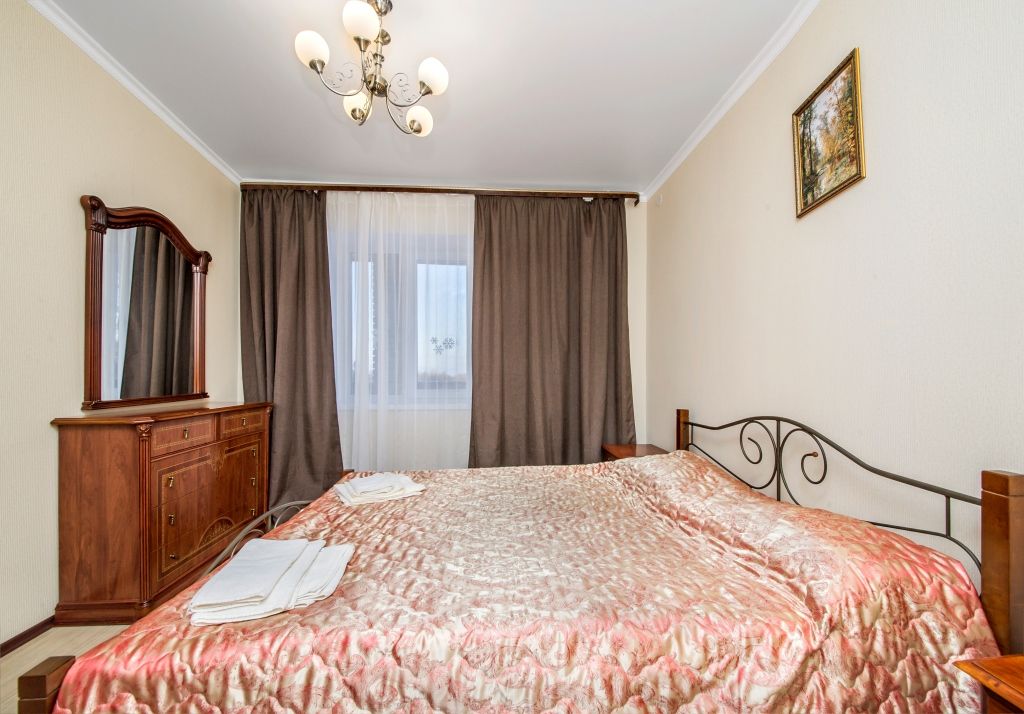 Гостевой домик 6-местный 3-комнатный 2-этажный