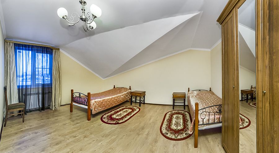 Гостевой домик 6-местный 3-комнатный 2-этажный