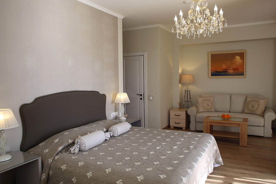 Люкс Классик 2-местный 1-комнатный (mountain-sea view)