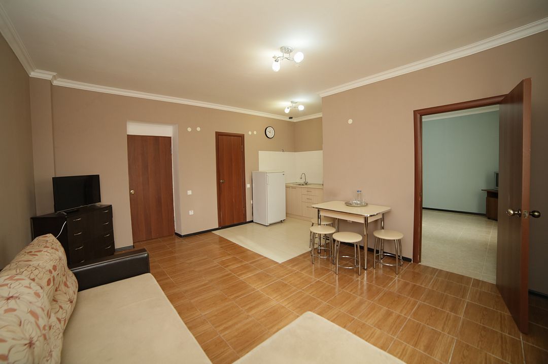 Апартаменты 2-местный 2-комнатный (с кухней)