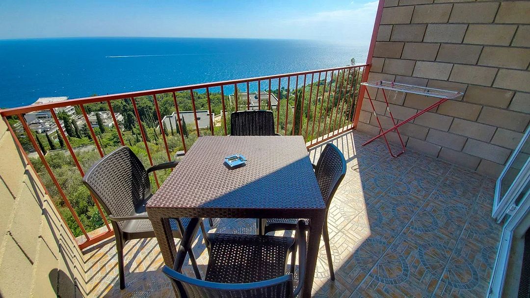 Люкс 4-местный 2-комнатный (с мини-кухней)