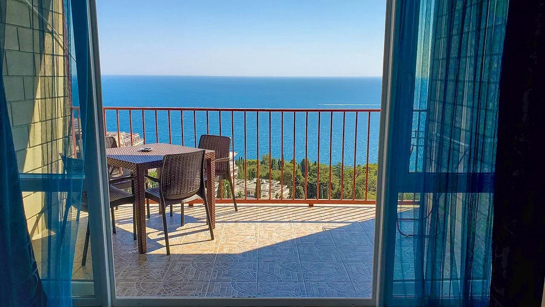 Люкс 4-местный 2-комнатный (с мини-кухней)