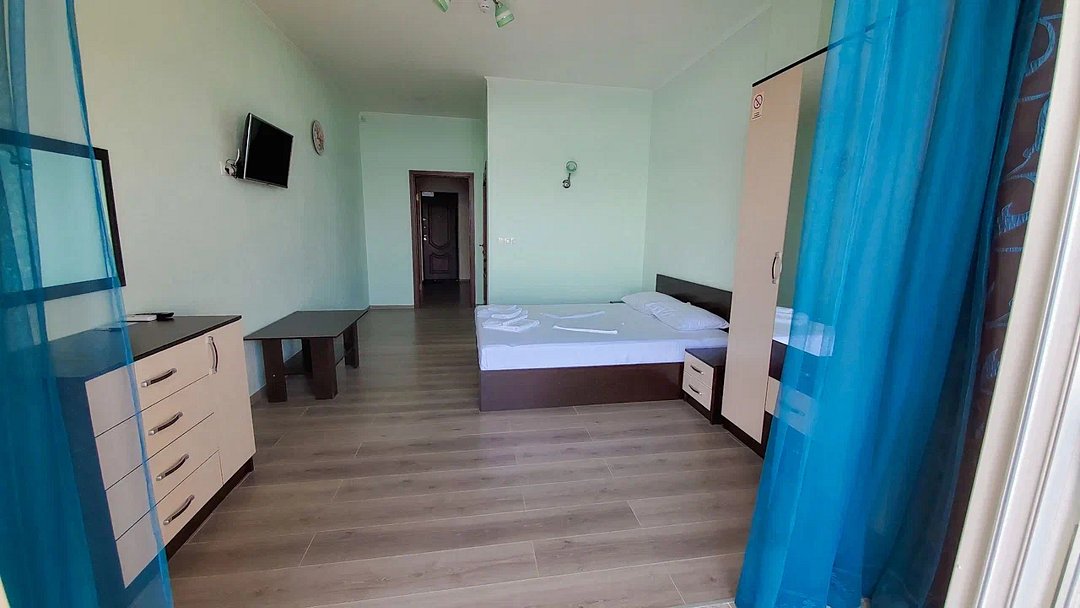 Люкс 4-местный 2-комнатный (с мини-кухней)