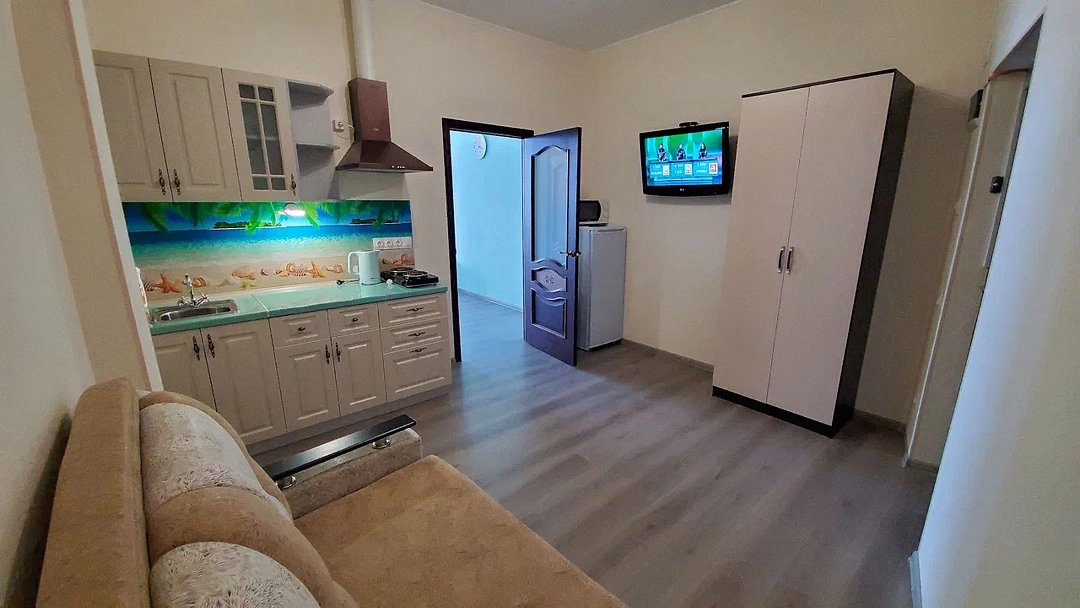 Люкс 4-местный 2-комнатный (с мини-кухней)