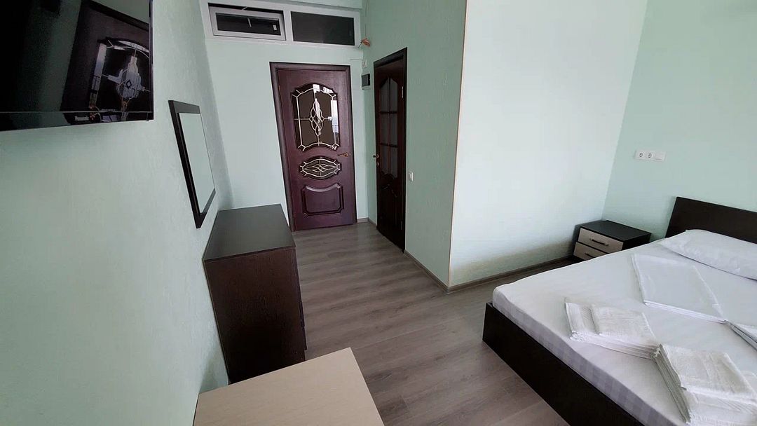 Люкс 4-местный 2-комнатный (с отдельным входом и мини-кухней)