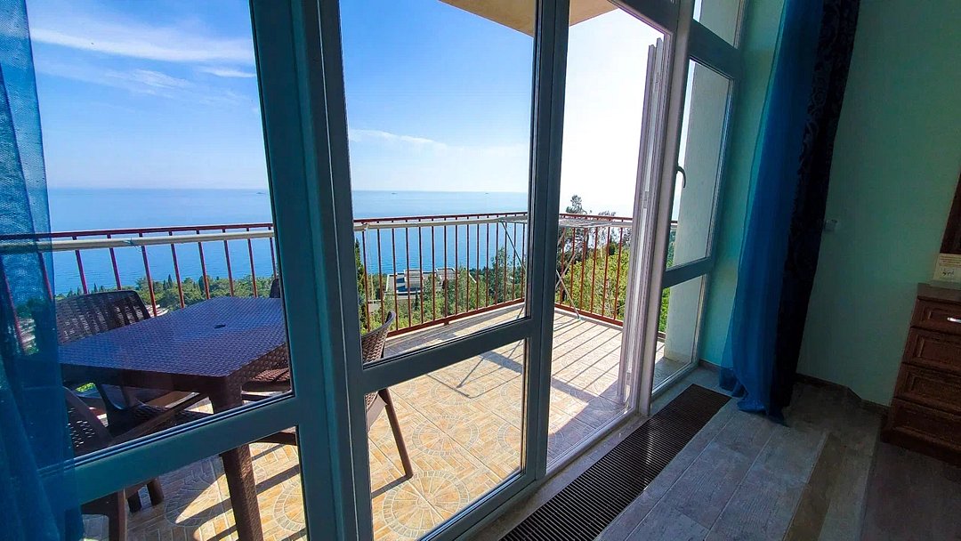 Люкс Улучшенный 5-местный 2-комнатный (с мини-кухней)