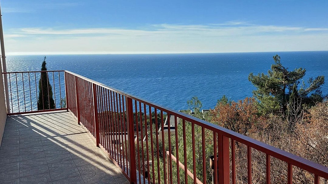 Люкс Улучшенный 5-местный 2-комнатный (с мини-кухней)