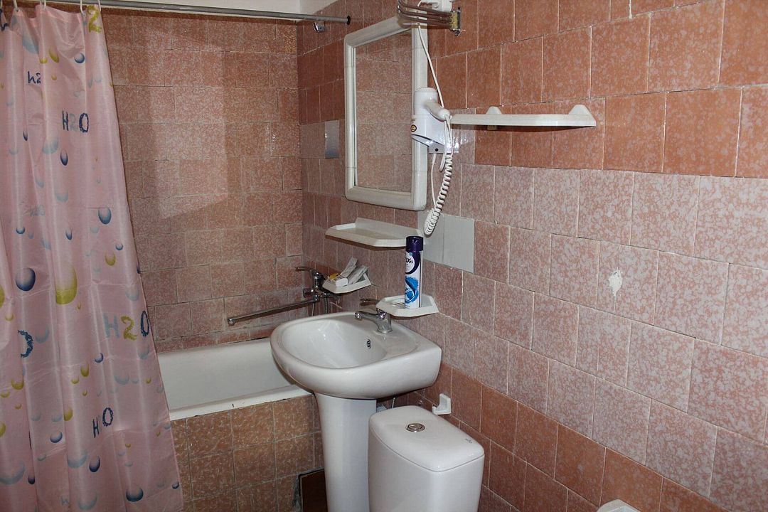 Люкс 4-местный 3-комнатный (вид на море)