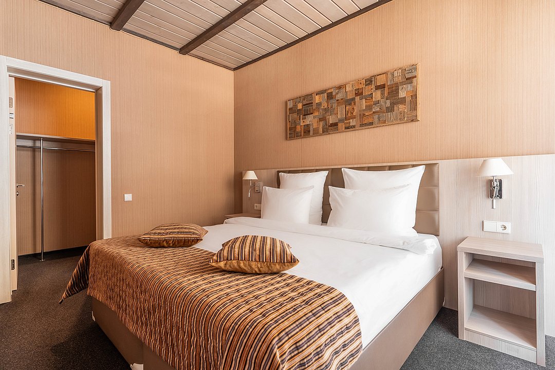 Семейный 2-местный 2-комнатный (с кухней и 1 спальней)