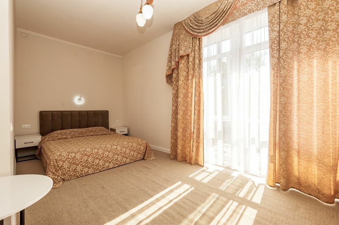 Студио 4-местный (2 этаж, корпус №1)