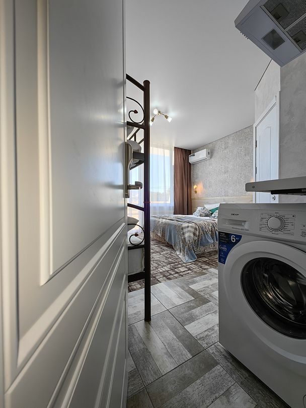 Студио 3-местный 1-комнатный (с мини-кухней)