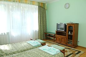 Стандартный 2-местный (0,75) корпус Главный (201-214, 303-310, 403-410), корпус Сосновый (4-6, 10-12, 15), Санаторий Сосны, Мядельский район