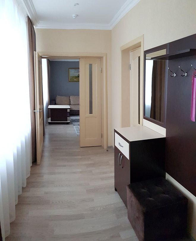 главный корпус №512_прихожая