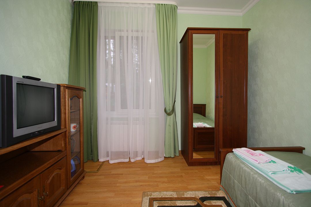 Стандартный 2-местный 3-комнатный (Коттеджи 1-3, 5 сп.1)