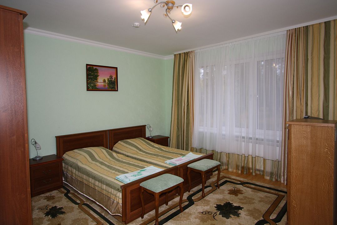 Стандартный 2-местный 3-комнатный (Коттеджи 1-3, 5 сп.1)