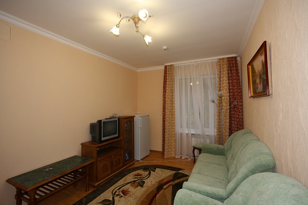 Стандартный 2-местный 3-комнатный (Коттеджи 1-3, 5 сп.1)