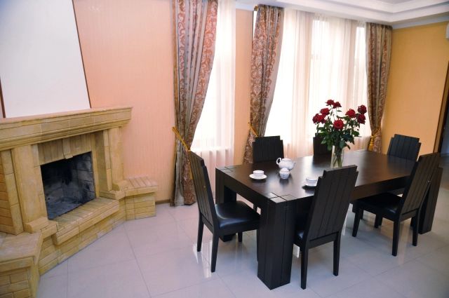 Коттедж 6-местный 4-комнатный (большой 2-этажный)