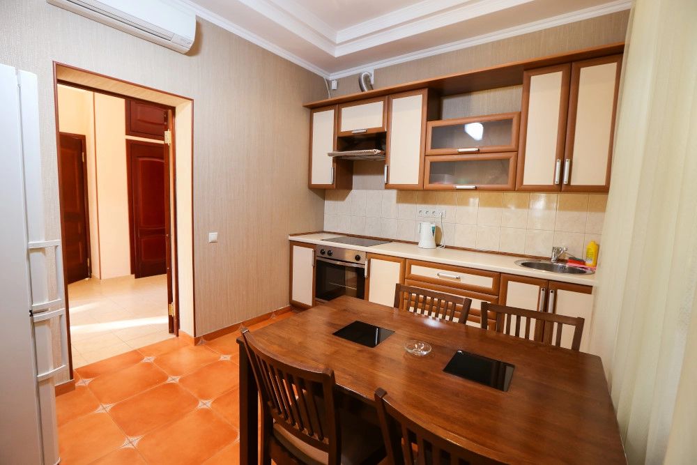 Коттедж 6-местный 4-комнатный (большой 2-этажный)