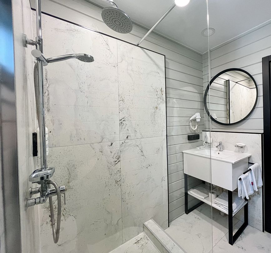 Коттедж 4-местный Premium 2-комнатный 2-уровневый