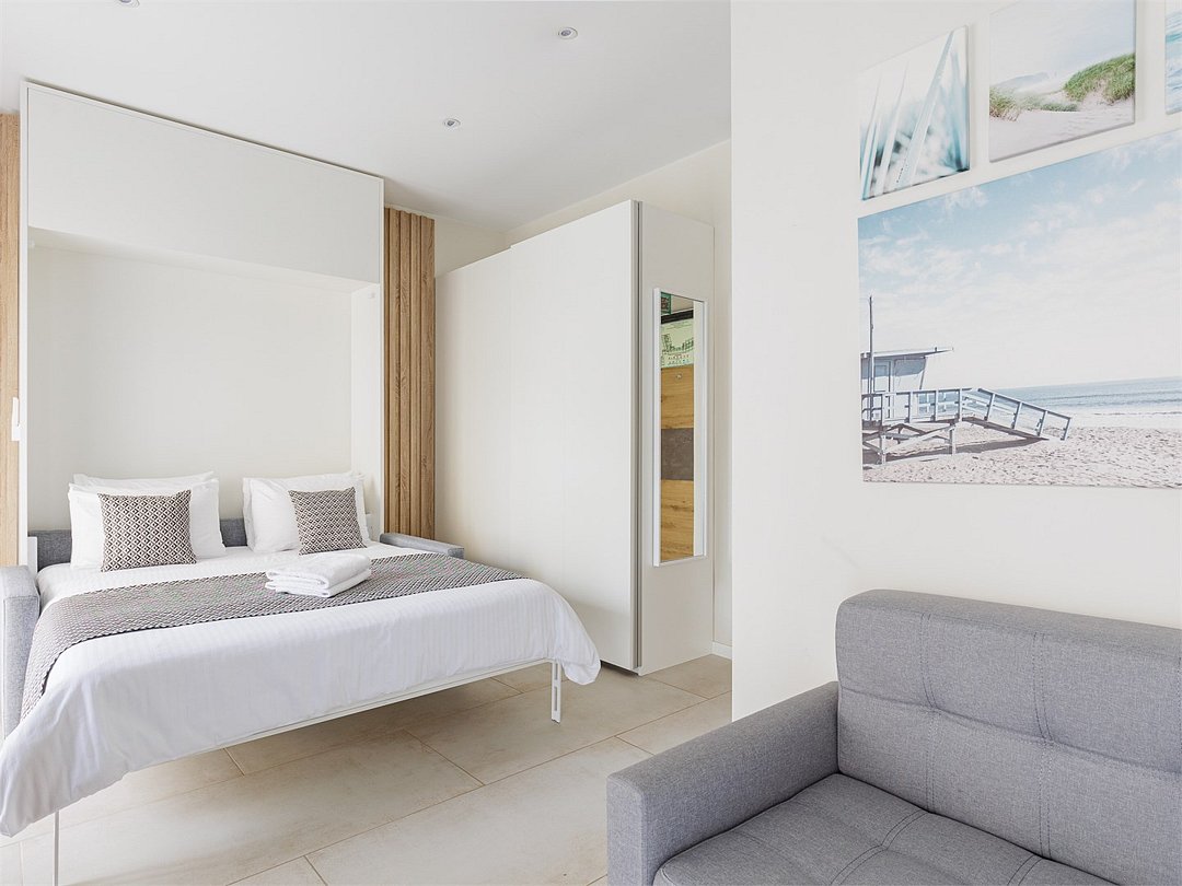 Джуниор Сюит Улучшенный 2-местный (доп. место, вид на парк)