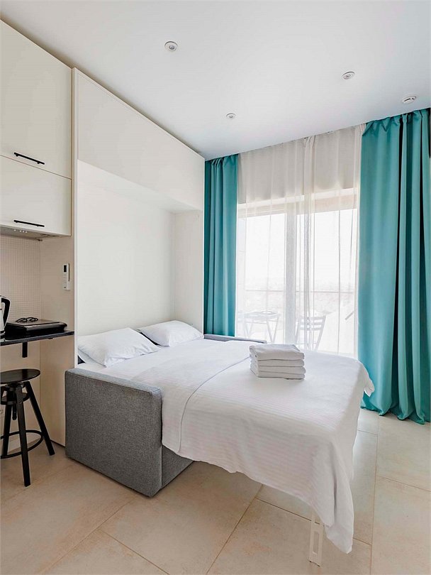 Стандартный 4-местный (с балконом и вид на море)