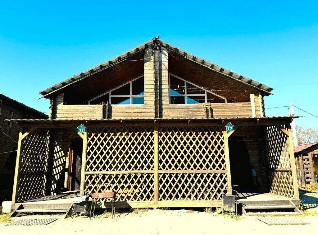 Частный дом Мансардный, Приморский край, поселок Волчанец 