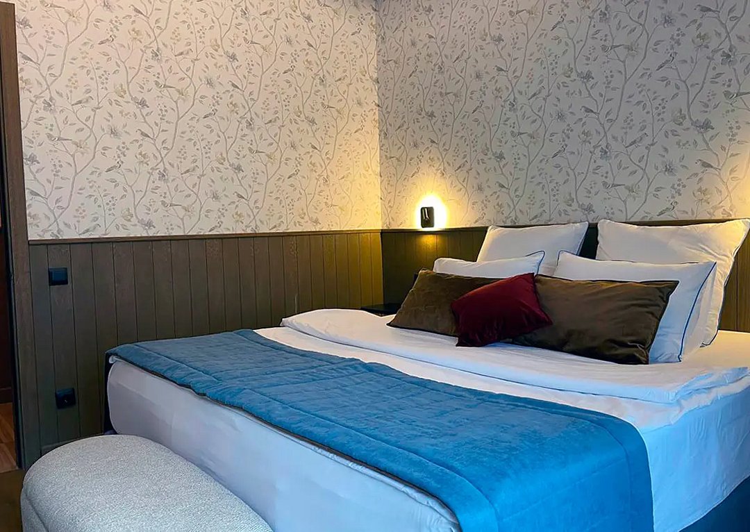 Люкс 5-местный 2-комнатный (с камином)