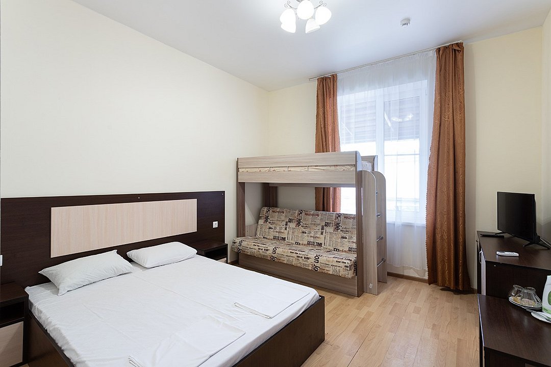 Стандартный 4-местный (с балконом)