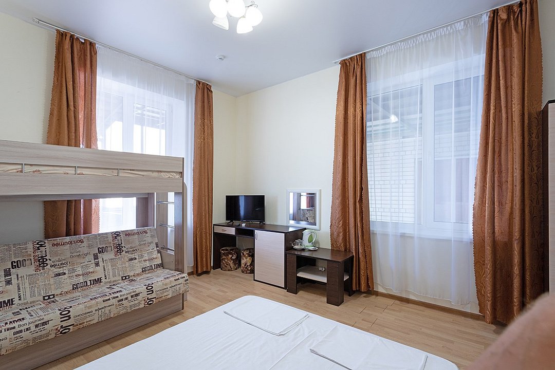 Стандартный 4-местный (с балконом)