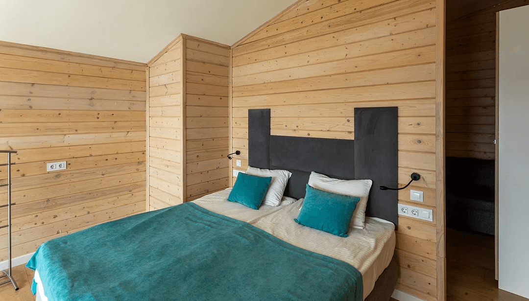 Коттедж 2-местный Senior Spa Lake (№10)