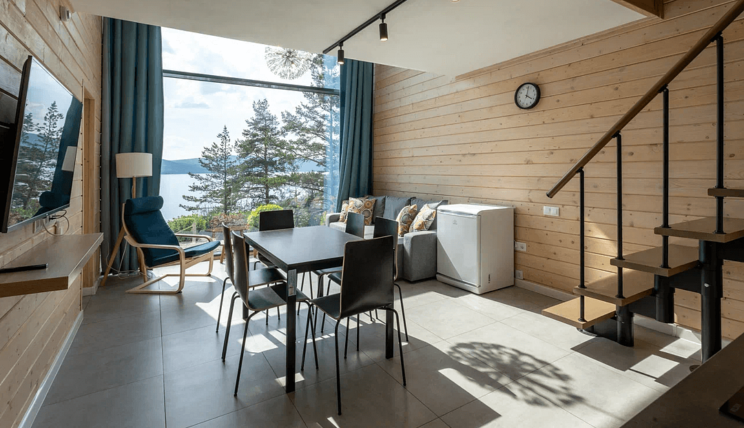 Коттедж 2-местный Senior Spa Lake (№10)