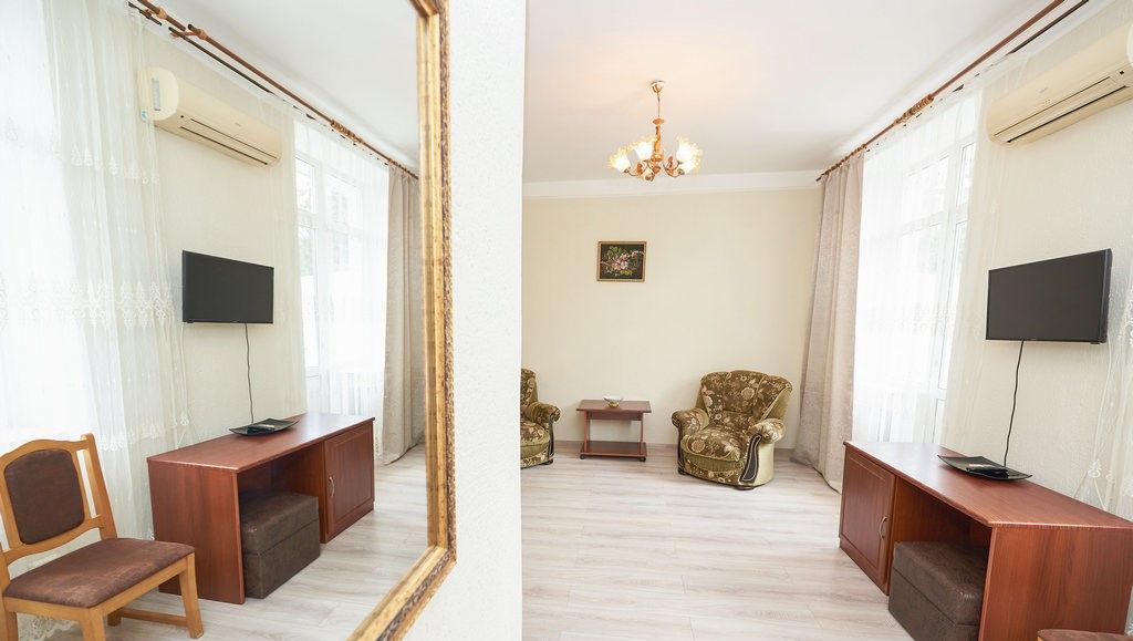 Люкс 2-комнатный 2-местный