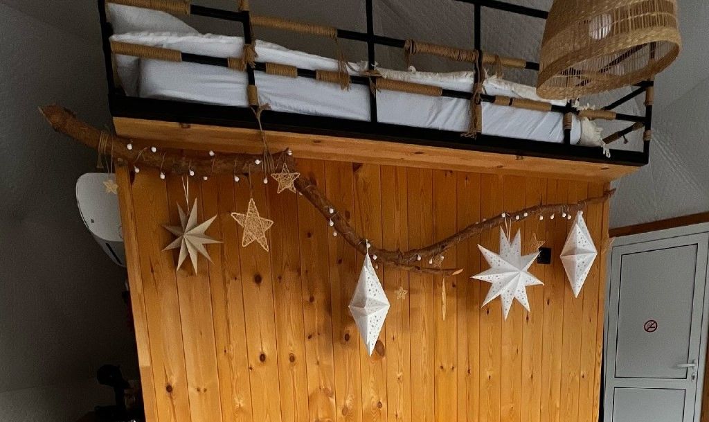 Купольный тентовый дом