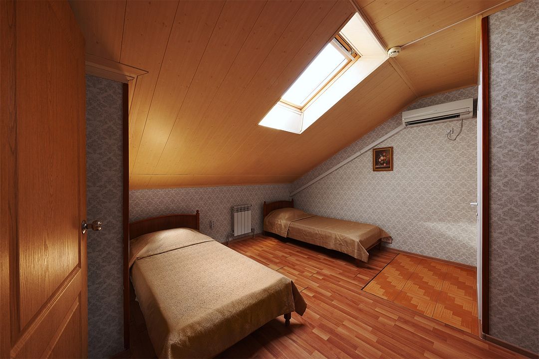 Семейный 4-местный 2-комнатный (мансарда)