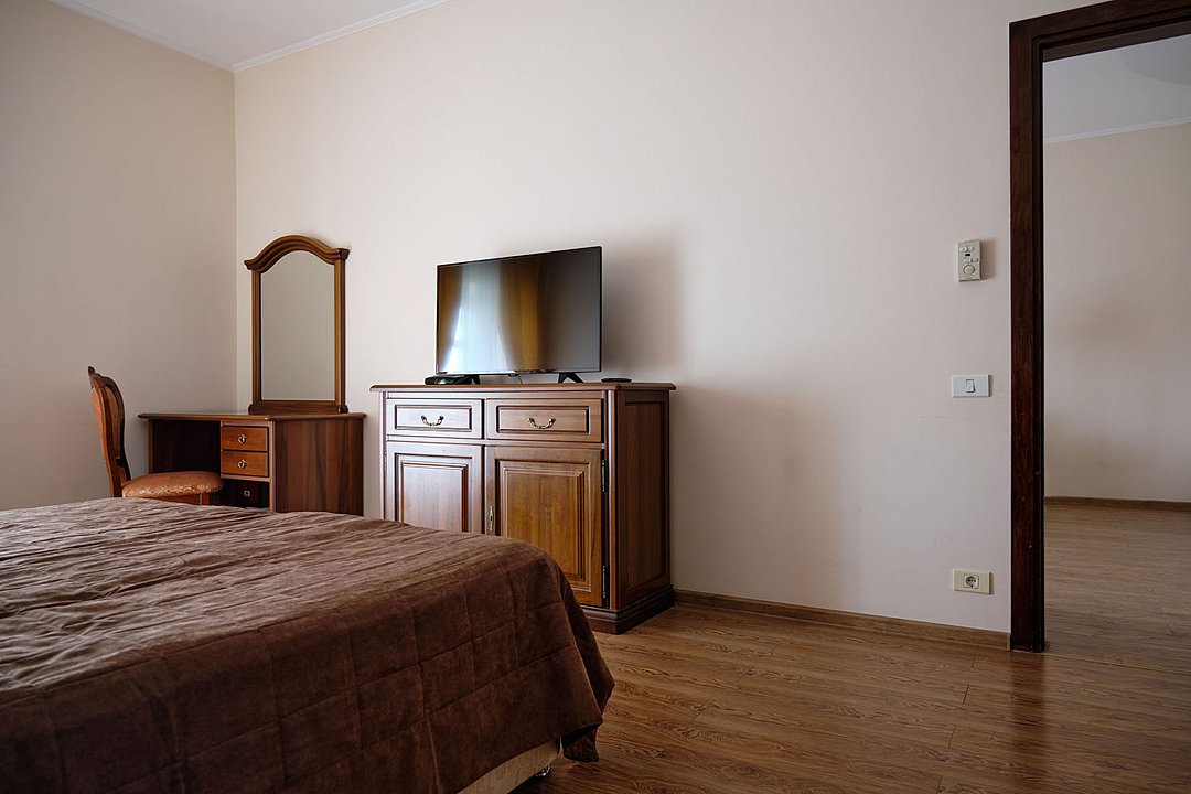 Люкс 2-местный 2-комнатный (DBL/TWIN)