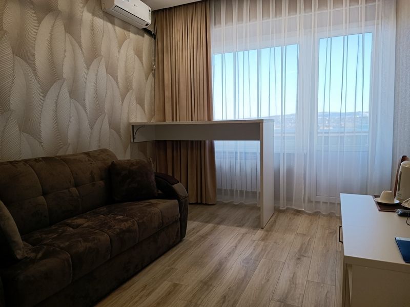 Люкс Семейный 2-местный 2-комнатный (корпус 8)