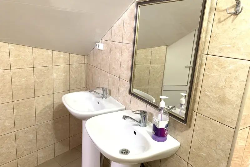 Санузел с душем на этаже