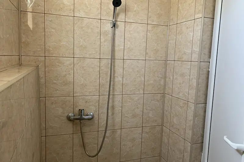 Санузел с душем на этаже