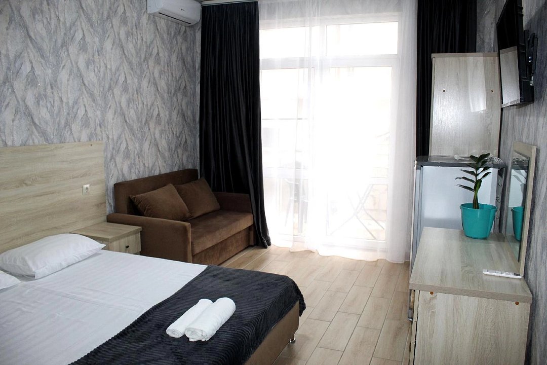 Стандартный 2-местный (с балконом и диваном)