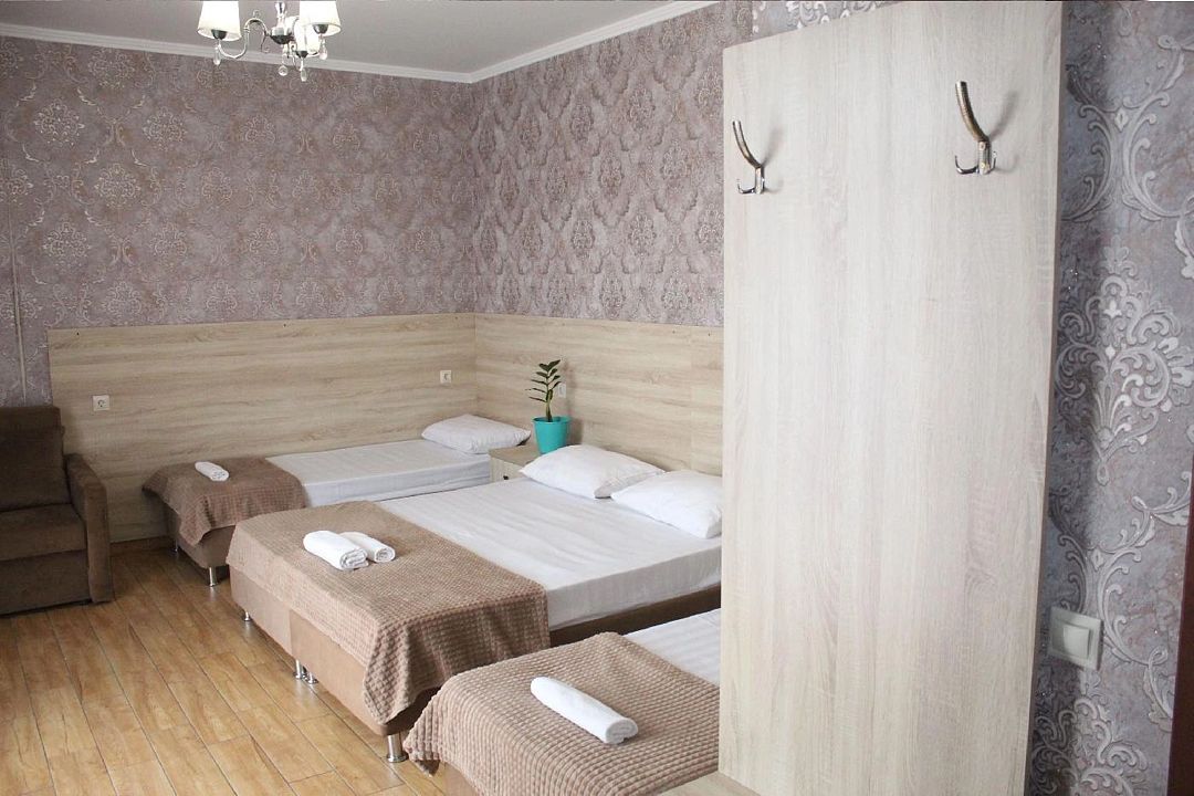 Стандартный 4-местный (с балконом)