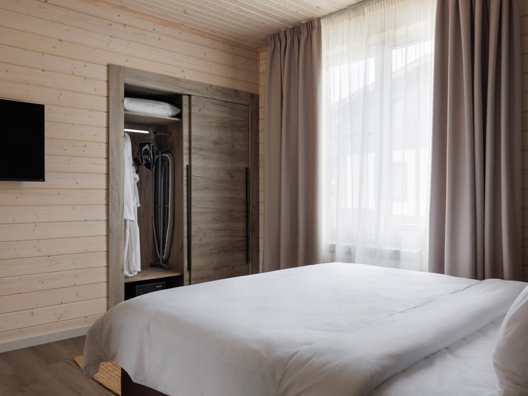 Коттедж 10-местный 2-этажный (с камином)