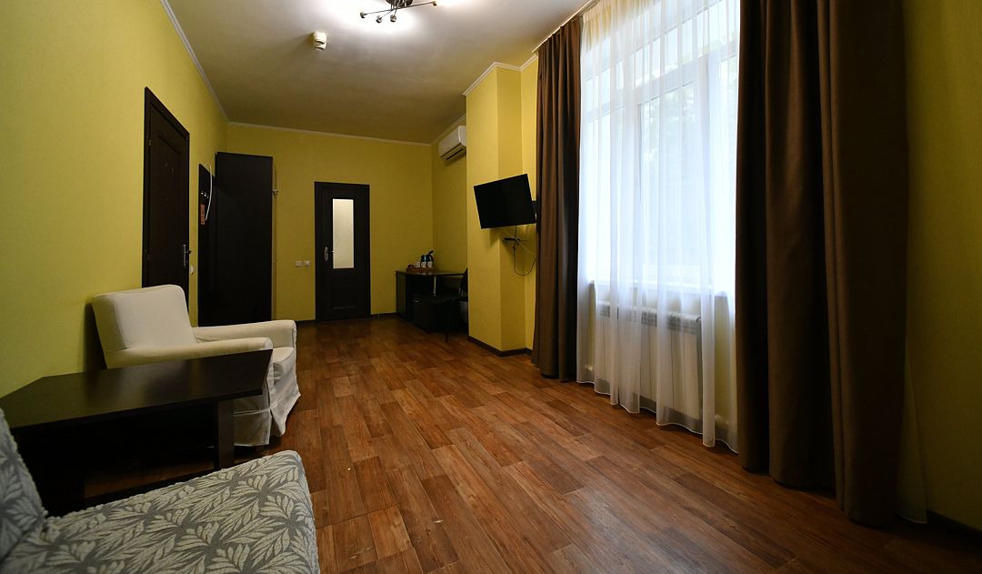 Люкс 2-местный 2-комнатный (№609)